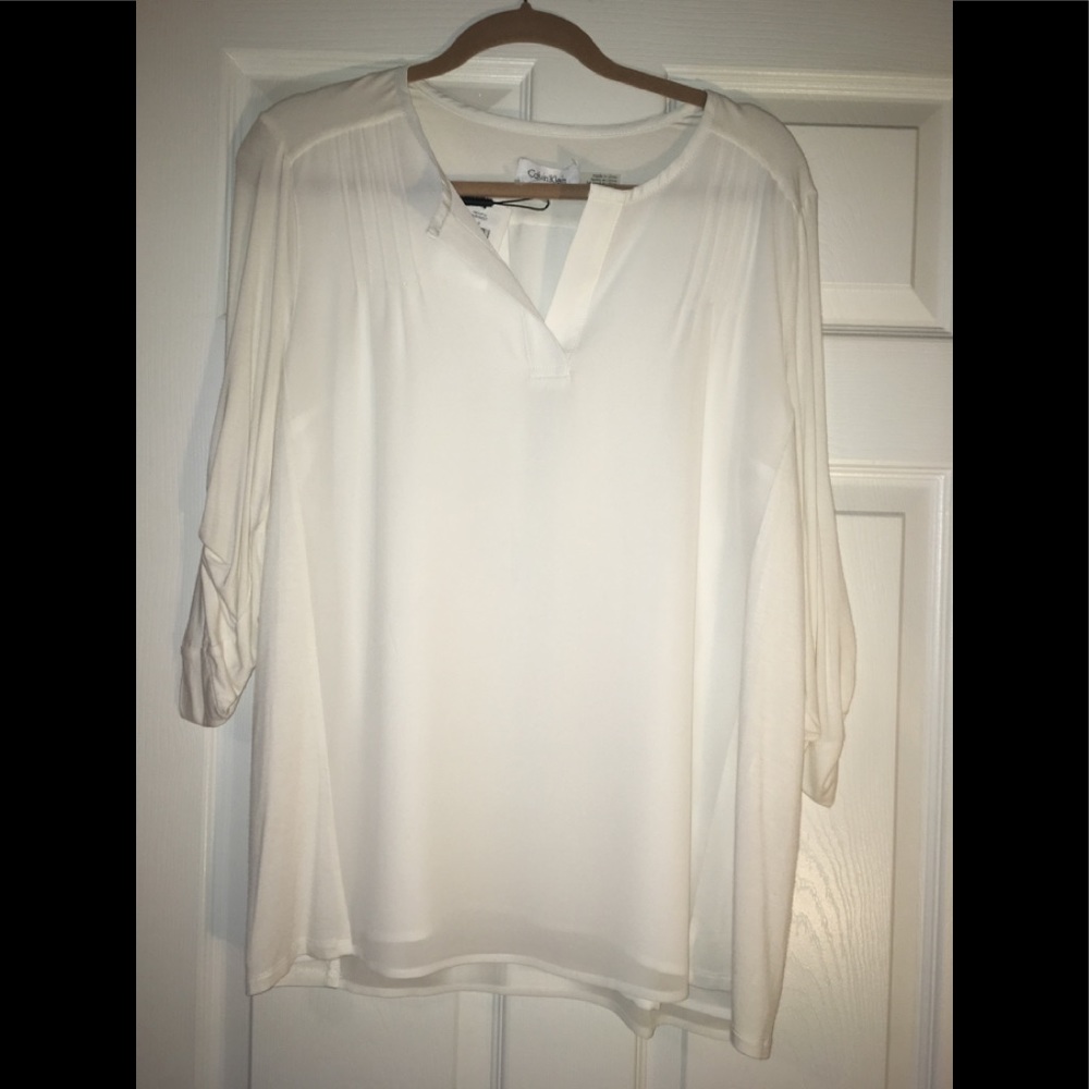 Calvin Klein white Rayon blouse with tags on